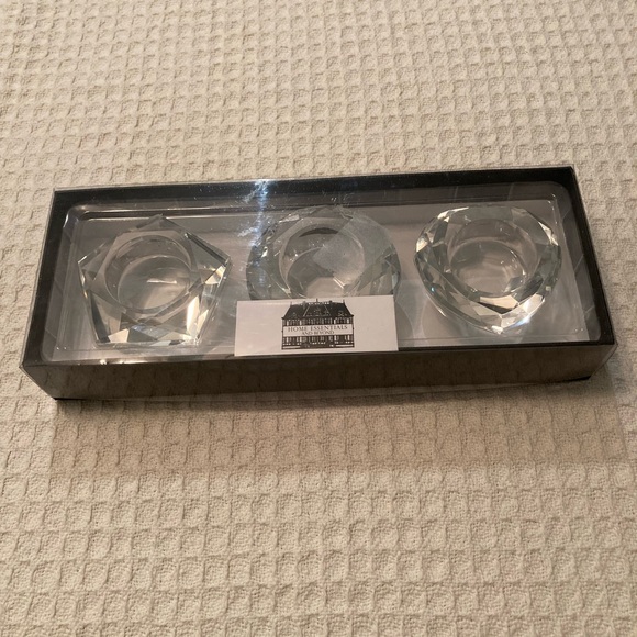 Home Essentials And Beyond Set Of 3 Cut Glass Tea Light Holders NIB - Picture 2 of 8